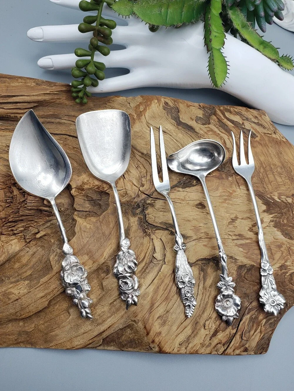 Reed & Barton 5p Vintage COMPLETE Set Utensils Silverplate - Harlequin Floral
